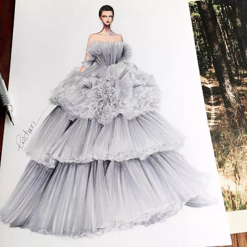 手绘小白自学服装插画,两年掳获13万粉