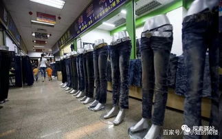 镜头下 服装厂里制造牛仔的工人,最后一张看了心痛